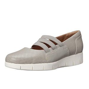 Clarks Womens Daelyn City Slip-On